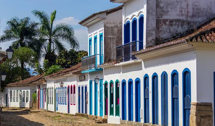 Um refúgio histórico e gastronômico a menos de 4 horas do Rio: esta cidade foi eleita uma das vilas mais bonitas do mundo!