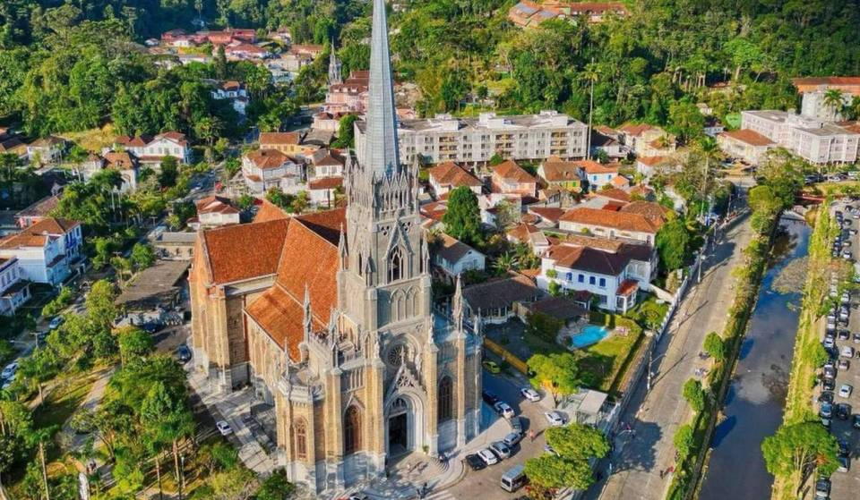 Saiu o ranking das 10 cidades mais seguras do Rio de Janeiro em 2025 — e a campeã fica na Região Serrana