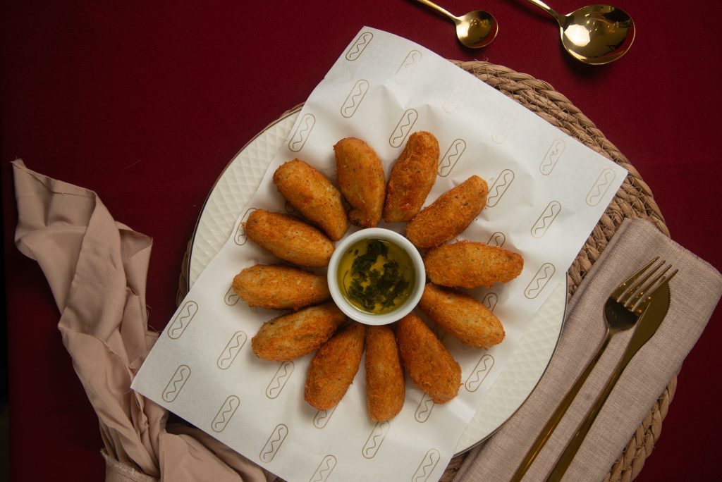 Éclair_Natal_Bolinho de Bacalhau