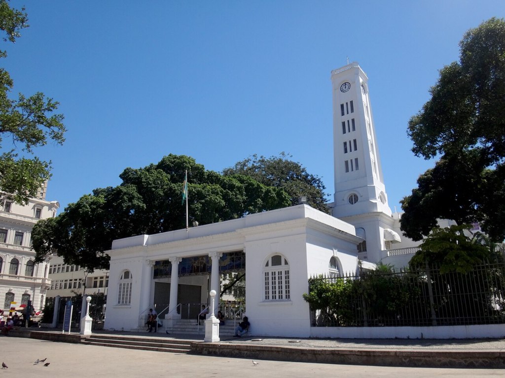 Edifício Touring reabre no Rio de Janeiro