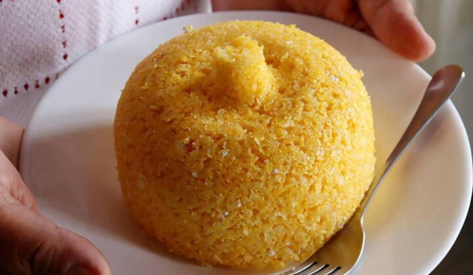 5,000 servings of couscous will be distributed for free at Central do Brasil this Thursday, complete with a giant pot right in the middle of the train station!