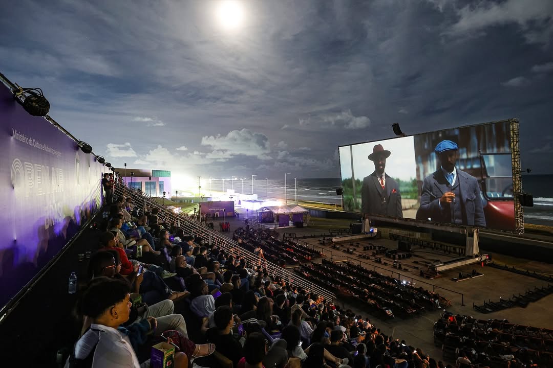 O maior cinema a céu aberto do mundo de volta ao Rio de Janeiro: tela ...