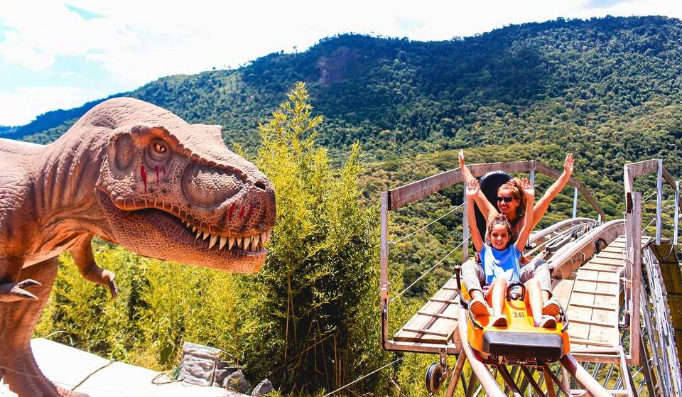 Esqueça os passeios de sempre: este roteiro para crianças no Rio tem espetáculo no gelo, parque temático, tirolesa e muita diversão!