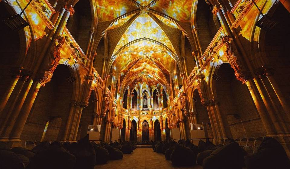 Enmarcada por el Corcovado y considerada una de las más bonitas de Río de Janeiro, esta iglesia se verá envuelta en un espectáculo inmersivo que cuenta la historia de la creación del mundo
