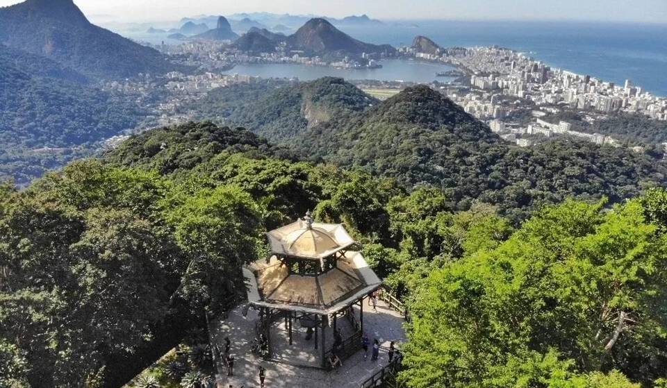 Brazil’s most visited park is in Rio de Janeiro: a 4,000-hectare giant with trails, waterfalls, and the city’s main postcard sights