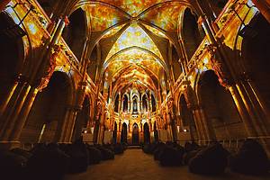 ¡Las puertas de este hipnótico espectáculo de luces sobre el origen del mundo ya están abiertas en Río de Janeiro!