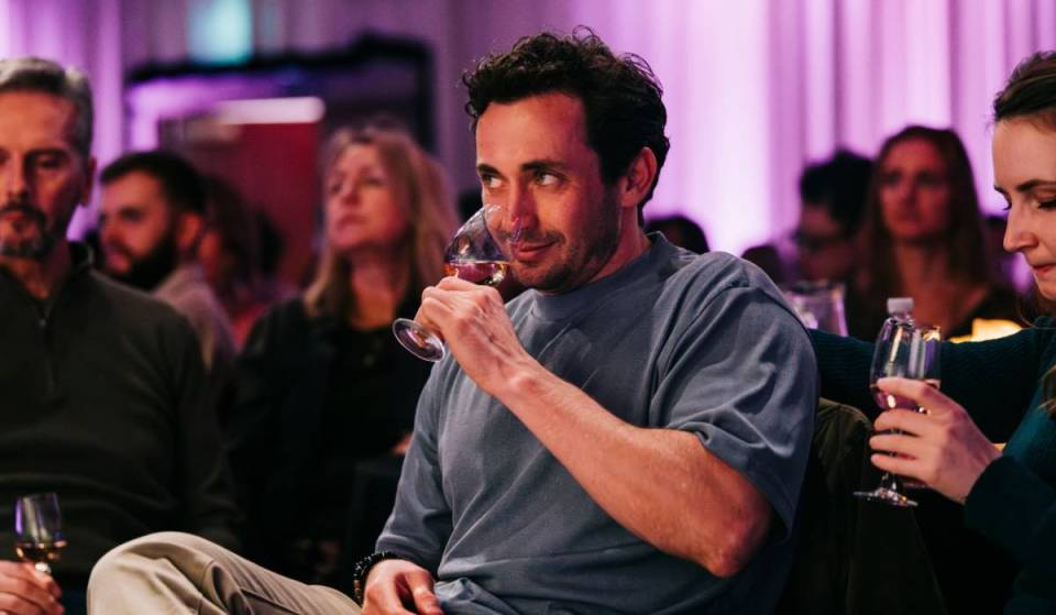 Do comediante Merrick Watts: o An Idiot’s Guide to Wine desembarca no Rio com um show de stand-up comedy e degustação de vinhos