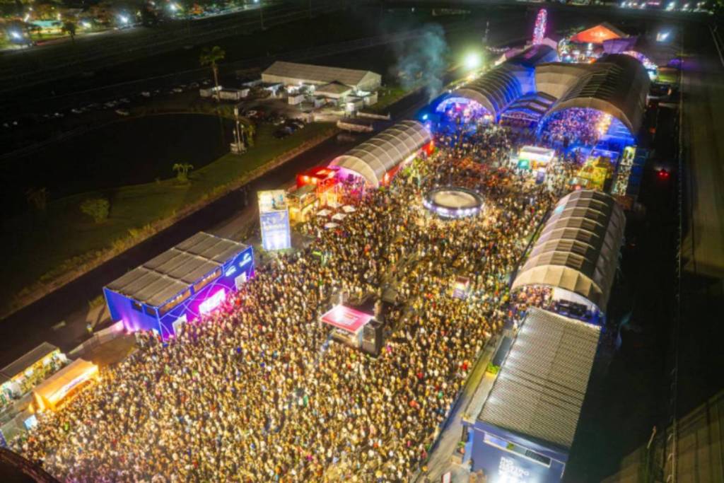 Brazil’s largest food festival returns to Rio in September, with more than 30 restaurants, musical performances, and the famous Ferris wheel