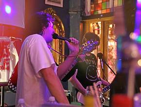 16 lugares para escuchar música en vivo en Santiago