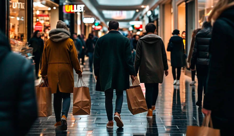 Gangas, vitrineo y marcas top: los outlets en Santiago que vale la pena conocer más allá de Buenaventura