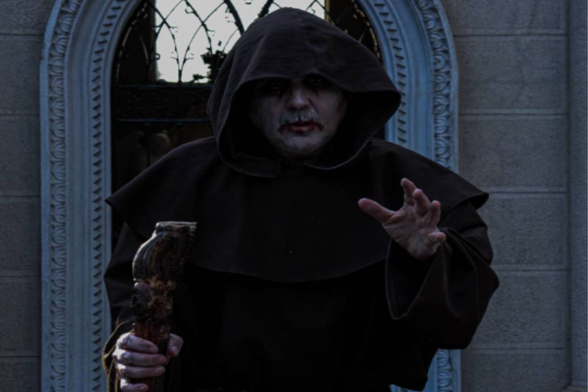 Tour Nocturno por el Cementerio General