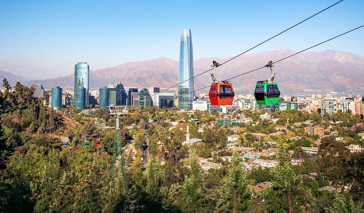 3 lugares imperdibles para descubrir Santiago (y el trago que solo existe aquí)