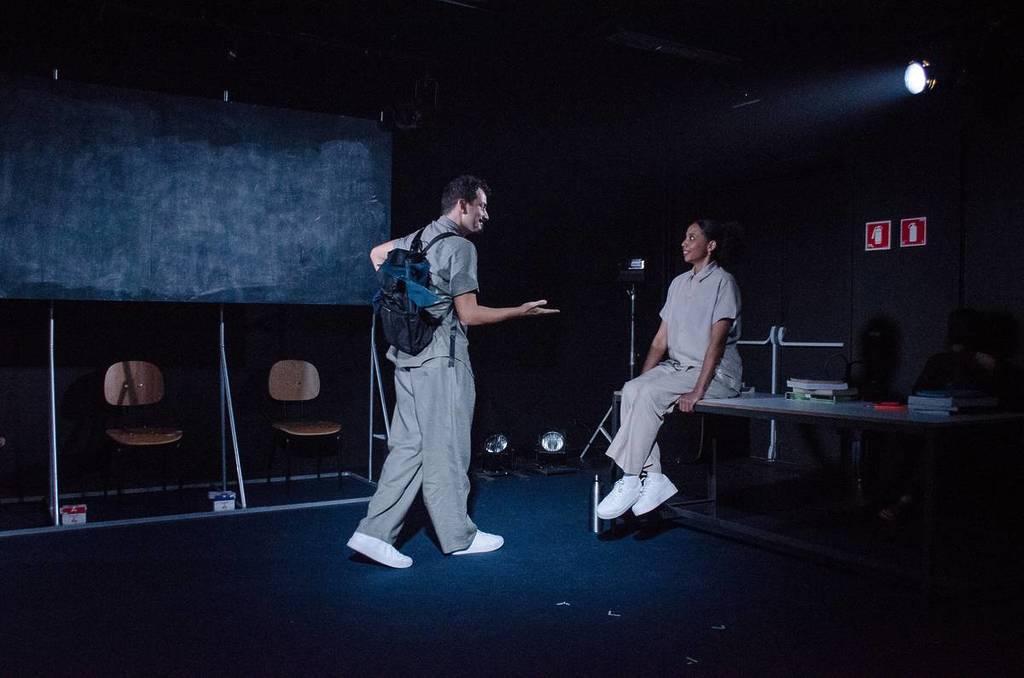 escola modelo peças em cartaz em sp