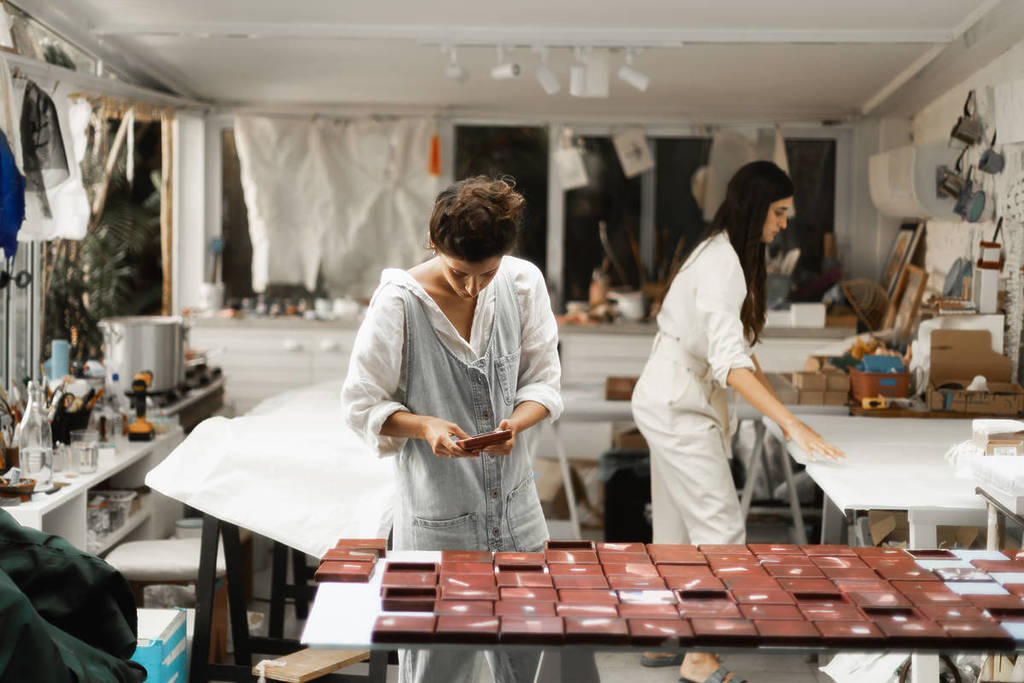 Gelli sisters exhibitions in São Paulo