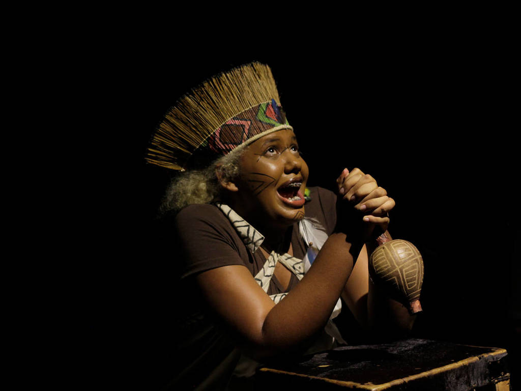 8ª edição de a_ponte: cena do teatro universitário