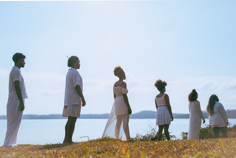 “Na Beira da Imensidão – Histórias Sul-Realistas” abril em sp peça de teatro