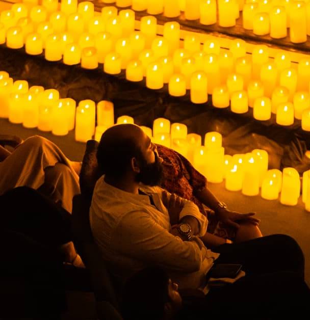 O "segredo" por trás das milhares de velas em São Paulo: como funcionam os concertos que viraram febre na capital paulista