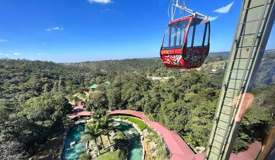 Parque a 40 min de SP inaugura espaço viking ao ar livre, com montanha-russa, castelo e atrações radicais!