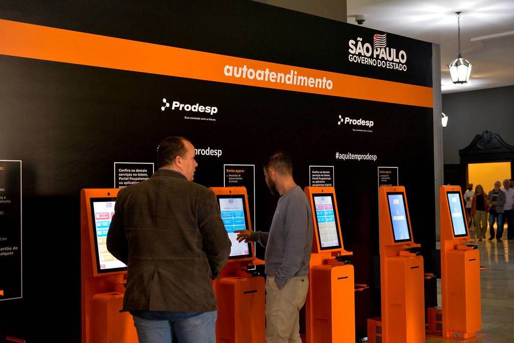 totens autoatendimento poupatempo