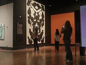 5 incredible reasons why you shouldn&#8217;t miss the new Andy Warhol exhibition in São Paulo!