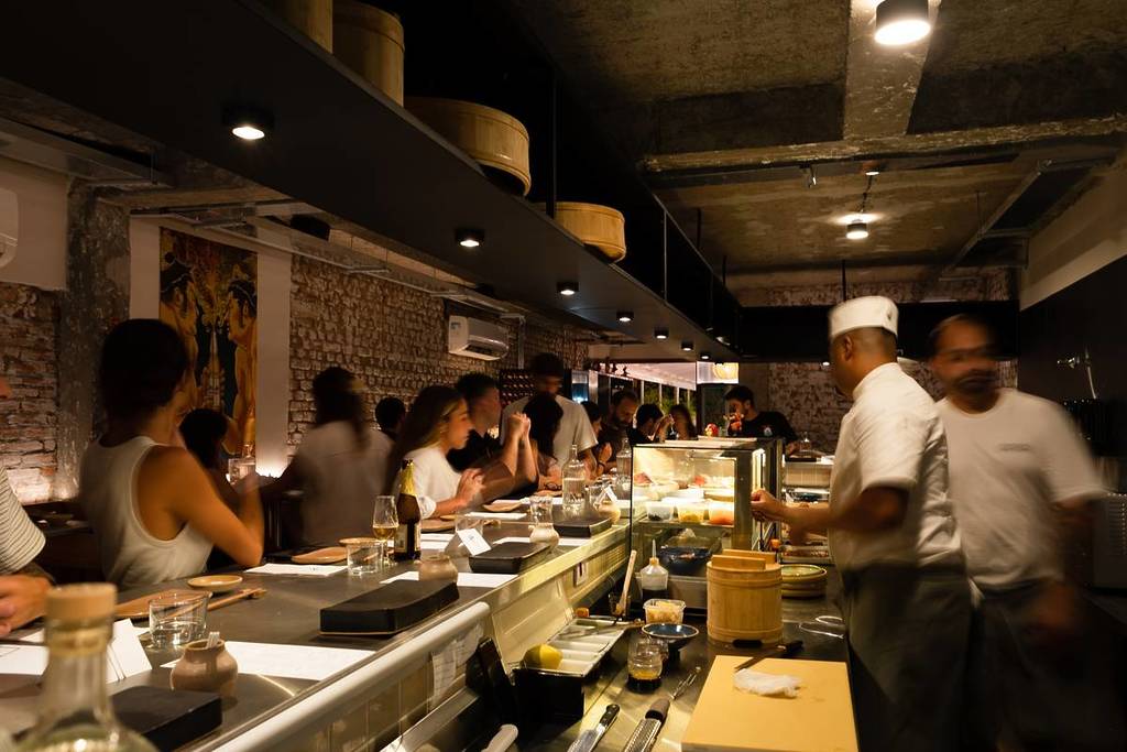 Standing Sushi Bar sushi japonês balcão em pé em são paulo