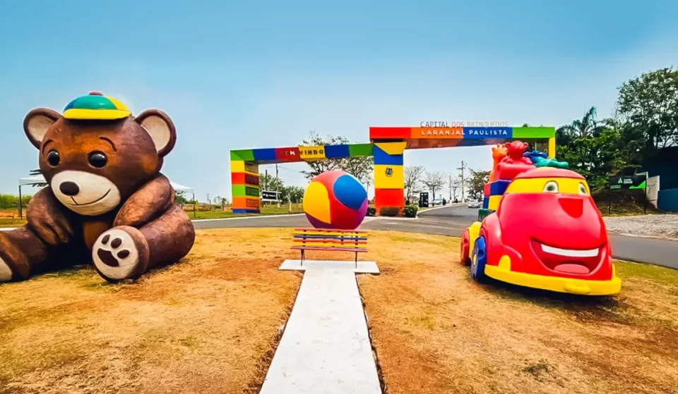 &#8220;Toy Story da vida real&#8221;: cidade dos brinquedos no interior de SP é diversão certa para todas as idades — e está a apenas 2h da capital