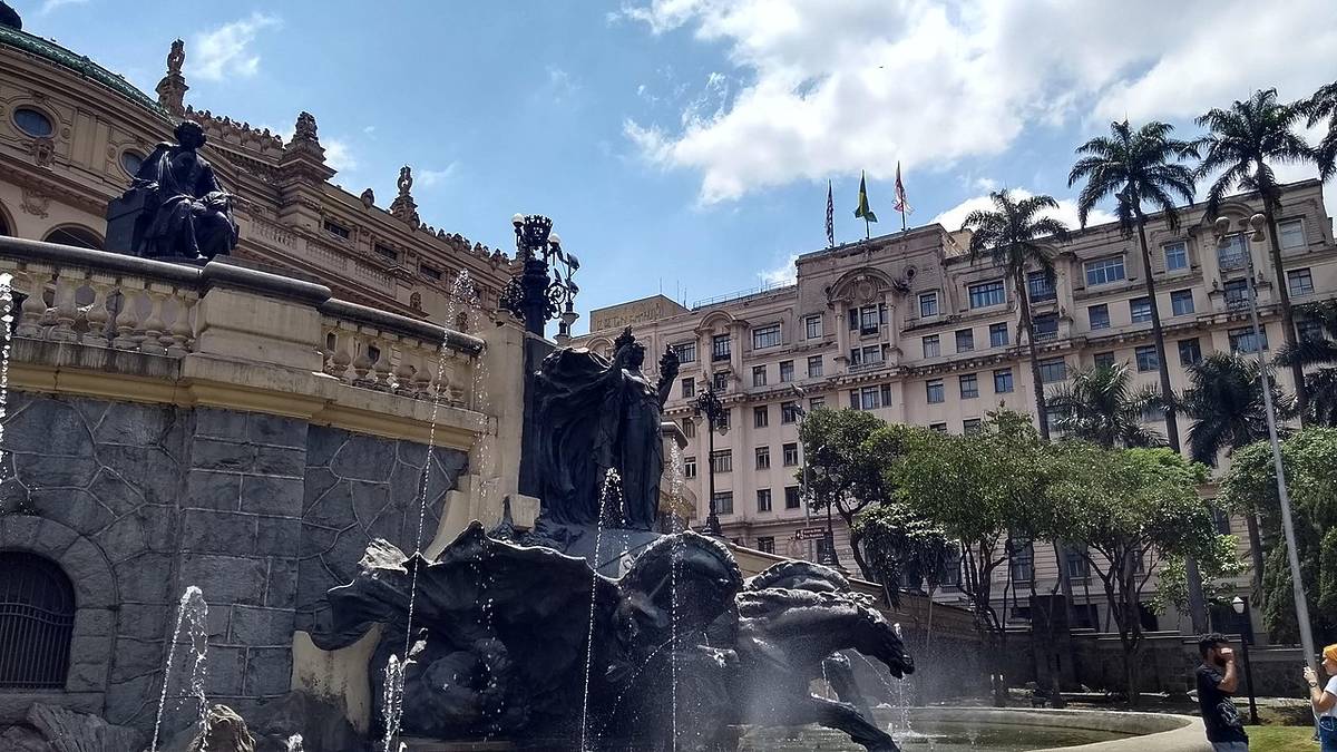fonte dos desejos praça ramos de azevedo centro são paulo