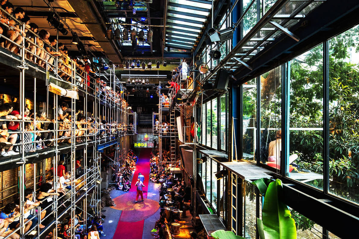 Teatro Oficina Uzyna Uzona