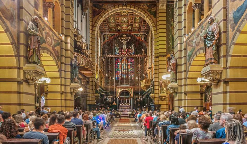 É neste fim de semana: o Mosteiro que guarda um órgão alemão com quase 7.000 tubos recebe concertos de Vivaldi, Beethoven e Mozart à luz de velas em São Paulo