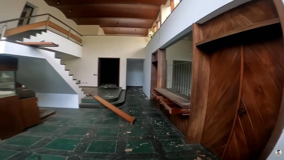 mansão do pelé abandonada litoral são paulo guarujá