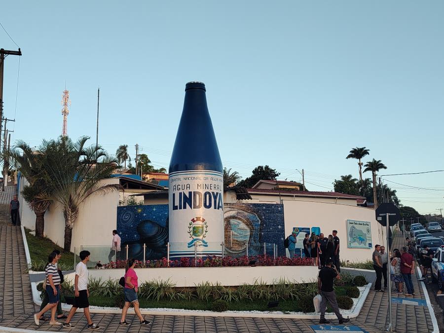 Bate e volta em Lindóia