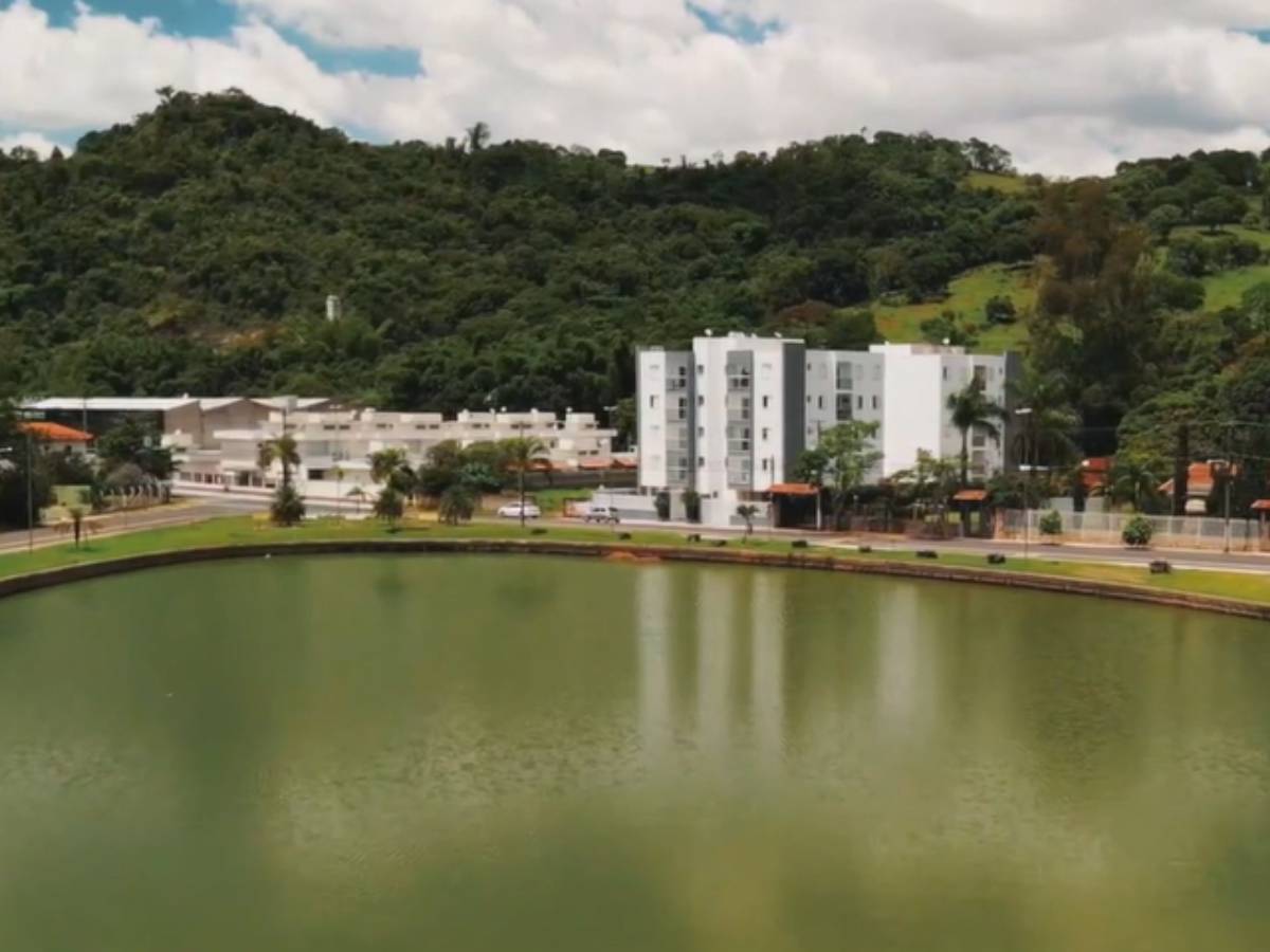 Bate e volta em Lindóia