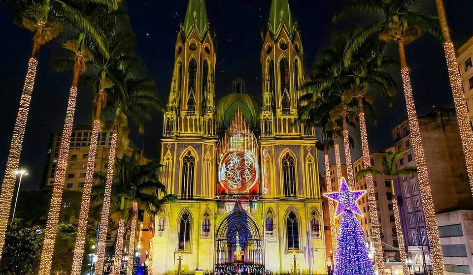 O que abre e fecha no Natal em São Paulo: horários de shoppings, parques e serviços nos dias 24 e 25 de dezembro