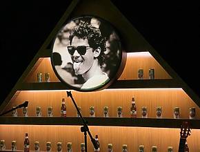 Exposição oficial de Cazuza em SP tem ingressos a partir de R$ 40, mas temporada está chegando ao fim; veja como visitar