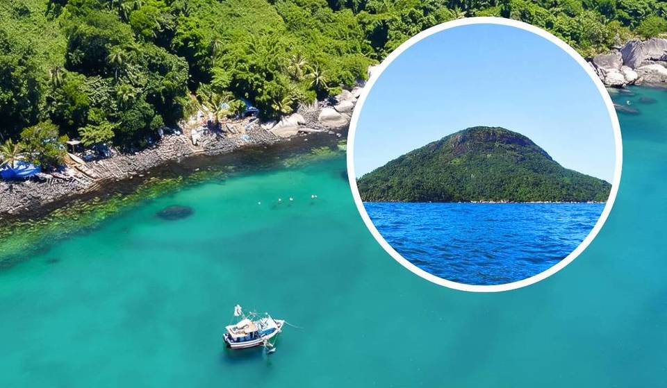 This isolated island off the coast of São Paulo hides a natural pool with transparent waters – a secret paradise enchanted by pirate legends and untouched nature