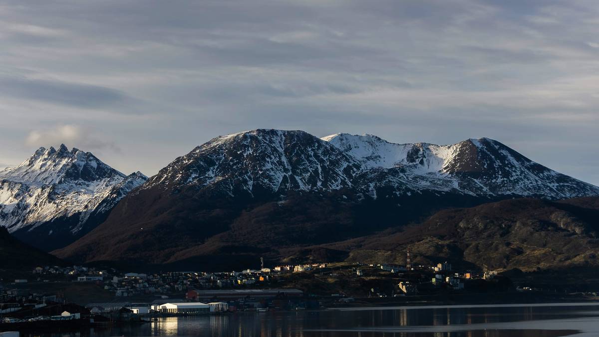 Farol em Ushuaia argentina, voos diretos de Ushuaia para São Paulo