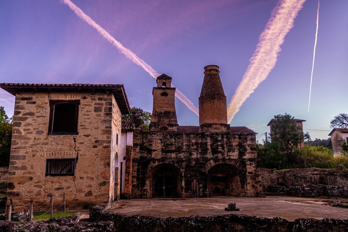 Fazenda Ipanema, no interior de São Paulo, abriga as ruínas da Real Fábrica de Ferro São João de Ipanema
