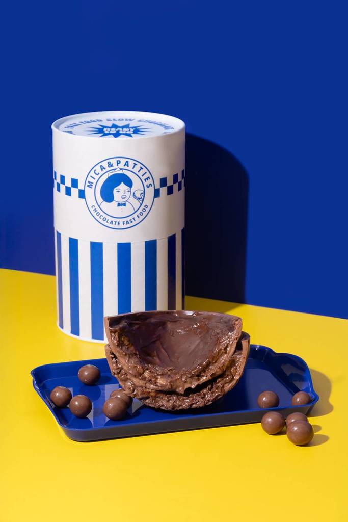 huevo de Pascua de Mica y Patties