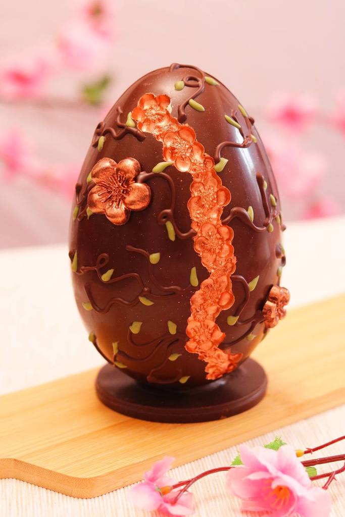 huevo de Pascua sakura hanami pastelería