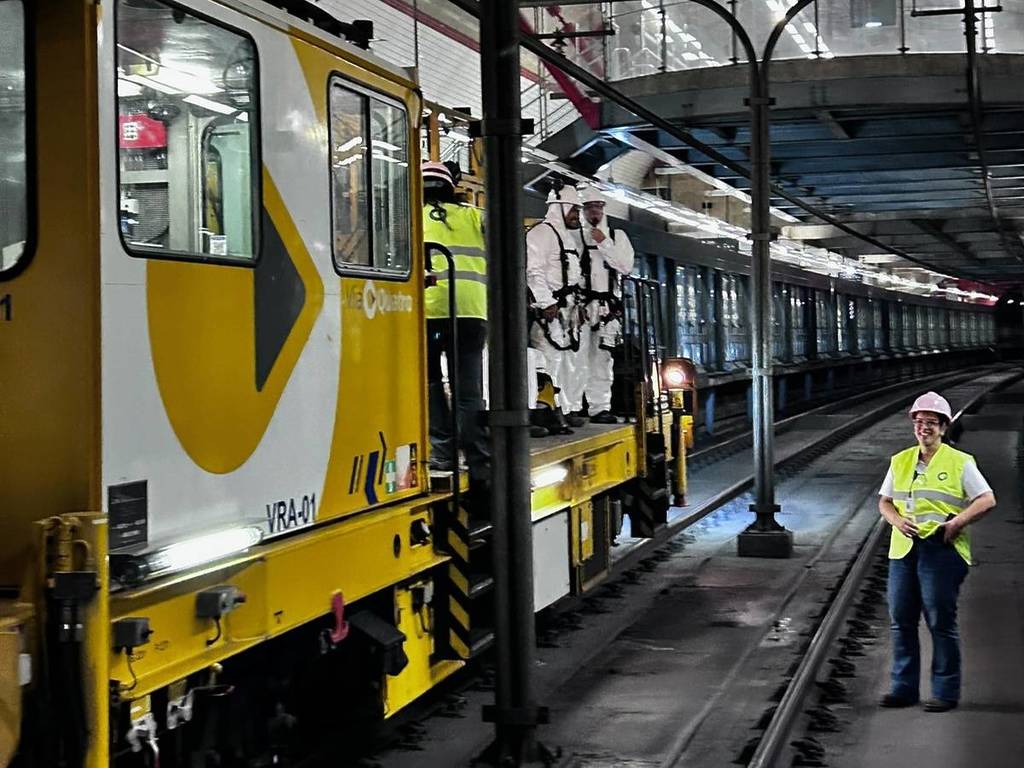 manutenção noturna do metrô de sp
