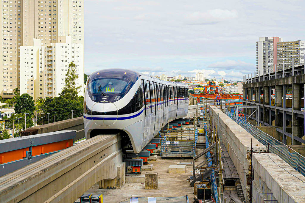 São Paulo Metro on the holiday: Line 17-Gold Monorail