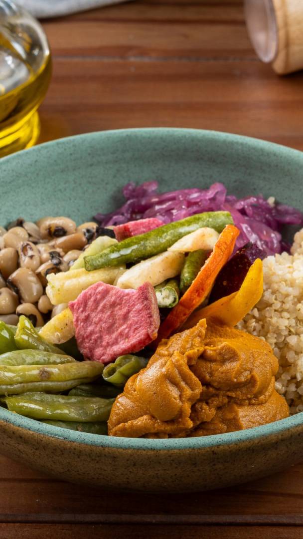 Haute cuisine with the speed of a food court: a new restaurant on Paulista Avenue features dishes by former MasterChef contestants at affordable prices