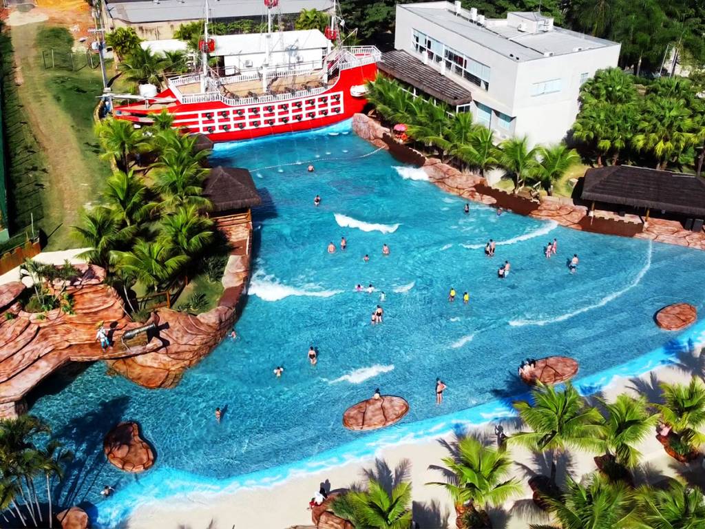 water park with a heated pool in São Paulo  Thermas de São Pedro