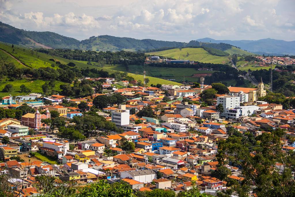 Piracaia’s mosaic staircase—the largest in Brazil—Santo Cruzeiro Lookout, São Paulo countryside