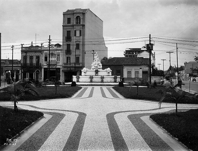 fuente de las langostas monumental plaza júlio mesquita centro histórico de são paulo