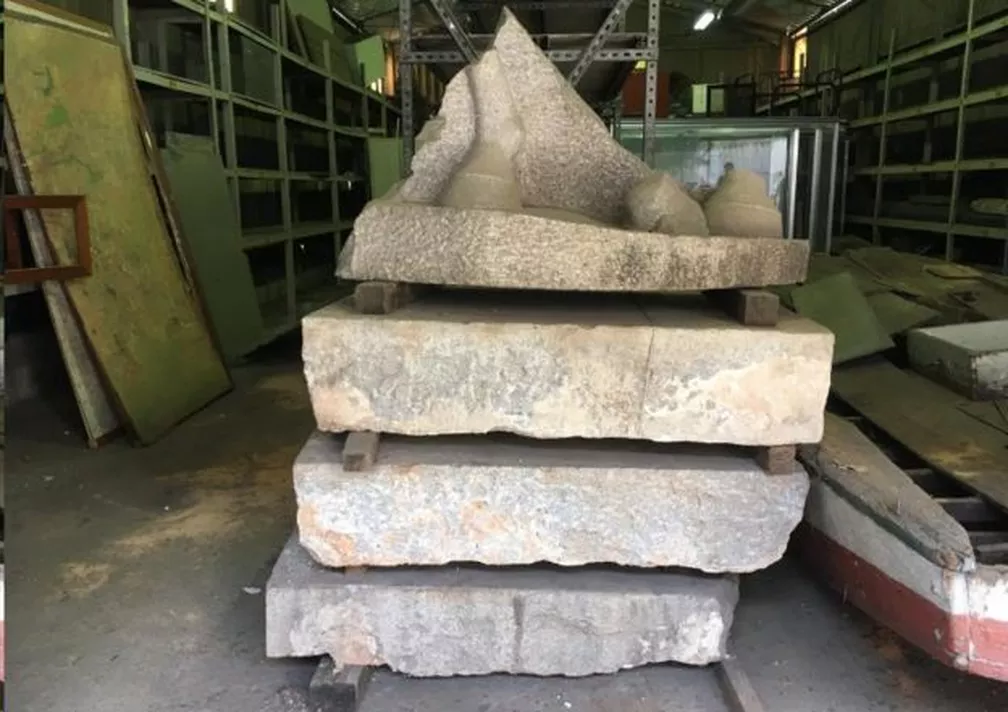 cemitério de estátuas em são paulo depósito do canindé