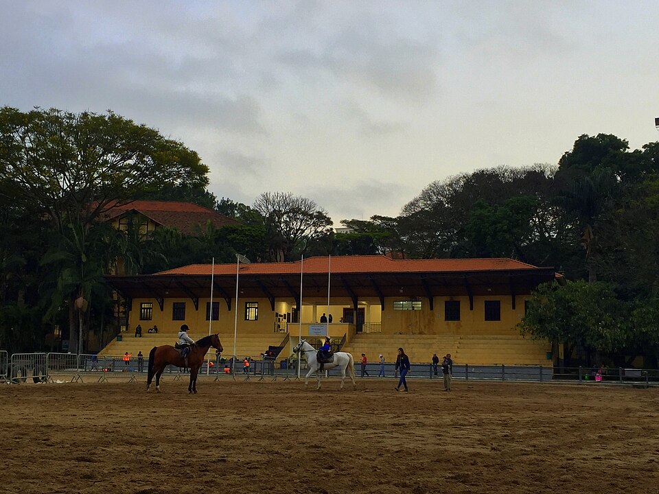 Parque da Água Branca, oásis rural localizado na Barra Funda, zona oeste de São Paulo. 

