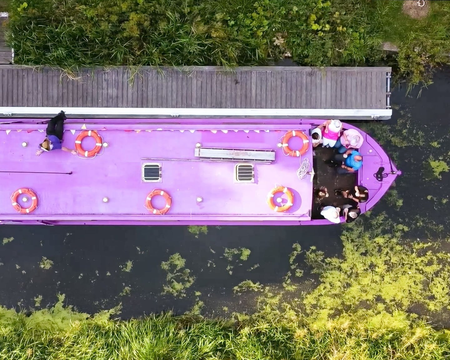 A Floating Gin Cruise Is Coming To The Union Canal This Spring