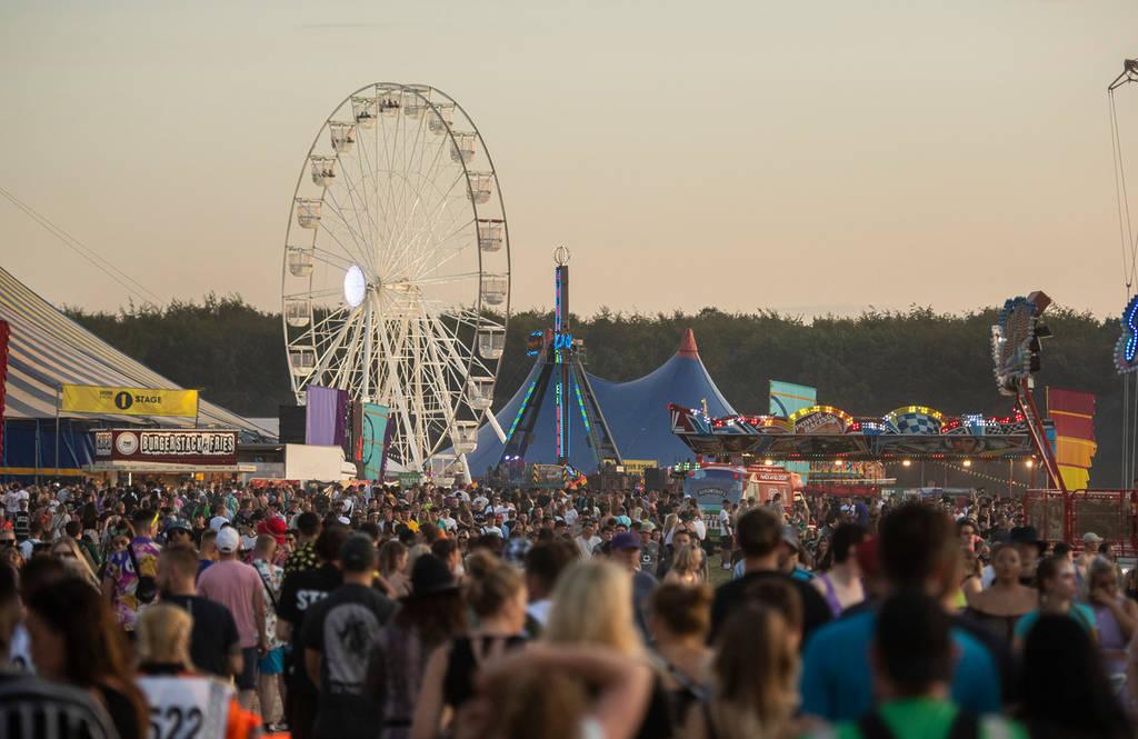 Lana Del Ray And Blink 182 Are Headlining Next Year’s Reading And Leeds Festival