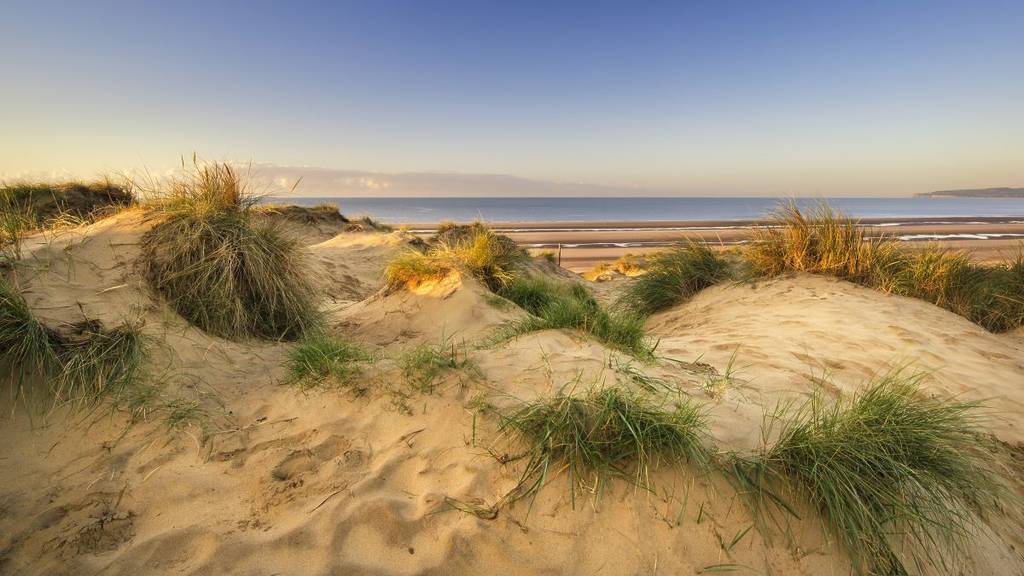 These Alien-Like Sand Dunes In The UK Will Make You Feel Like You’re Standing On Arrakis